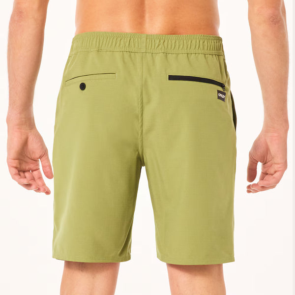 TRANSPORT HYBRD pkble SHORT 19 / ARMY GREEN · otra vista