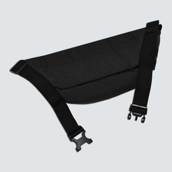 ENDURO BELT BAG / Blackout · otra vista