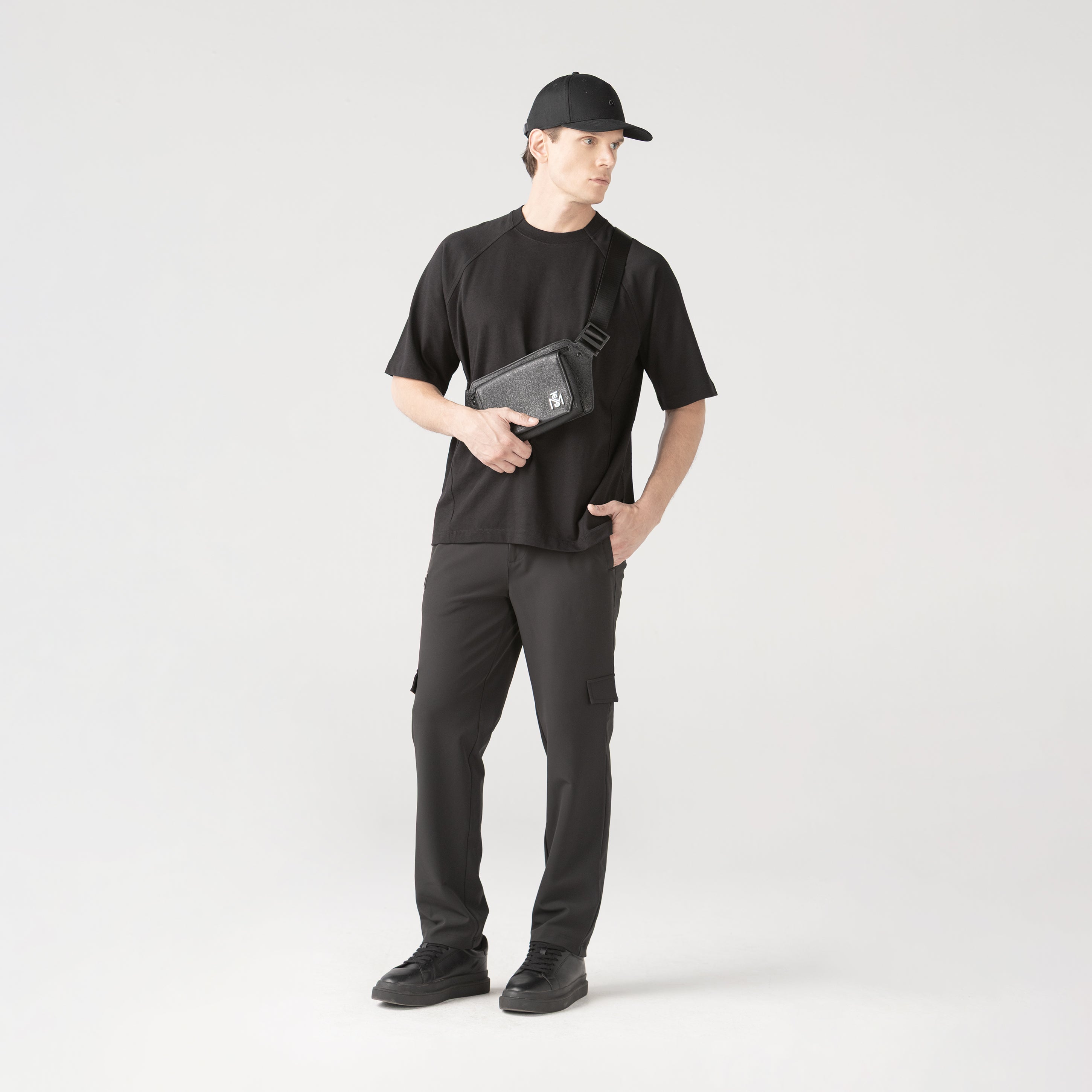 ADVENT FANNY PACK UNISEX BLACK