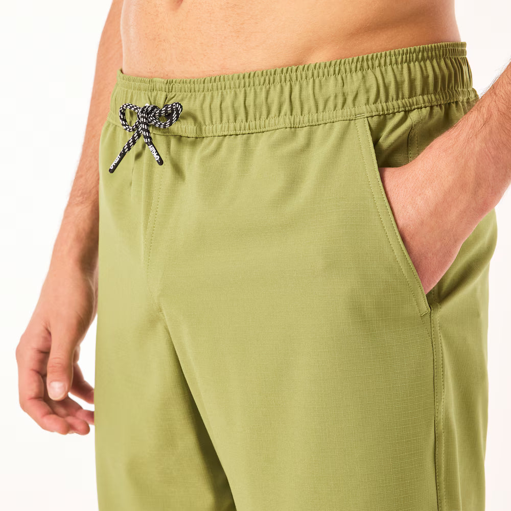 TRANSPORT HYBRD pkble SHORT 19 / ARMY GREEN
