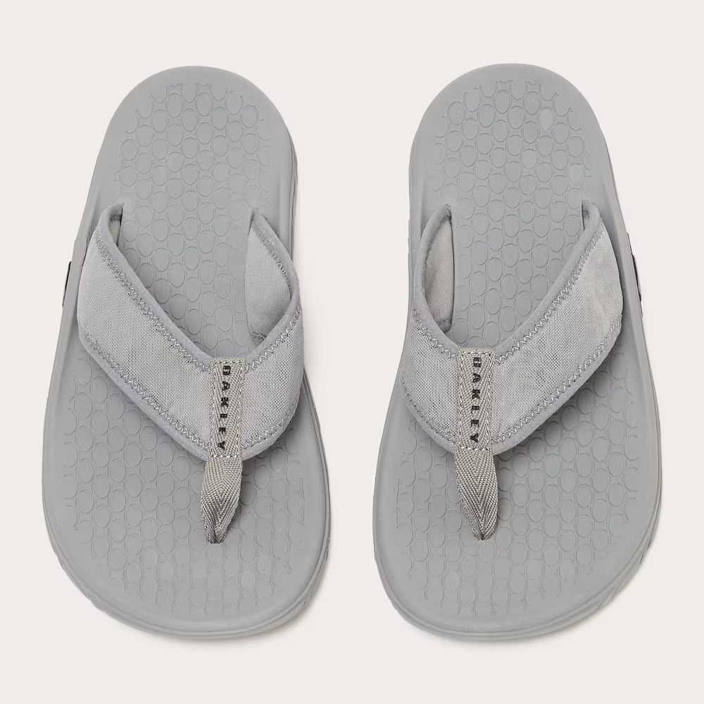 OPERATIVE FLIP FLOP / Cement