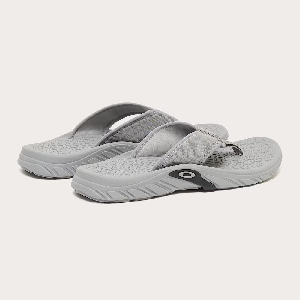 OPERATIVE FLIP FLOP / Cement