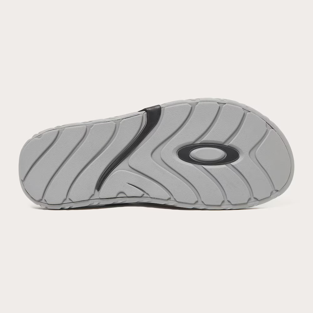 OPERATIVE FLIP FLOP / Cement