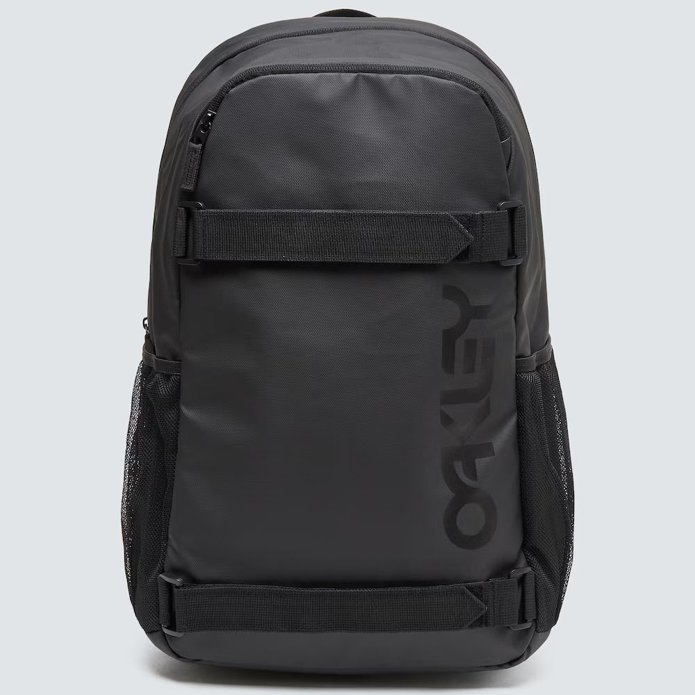 THE FRESHMAN Skate BACKPACK / Blackout