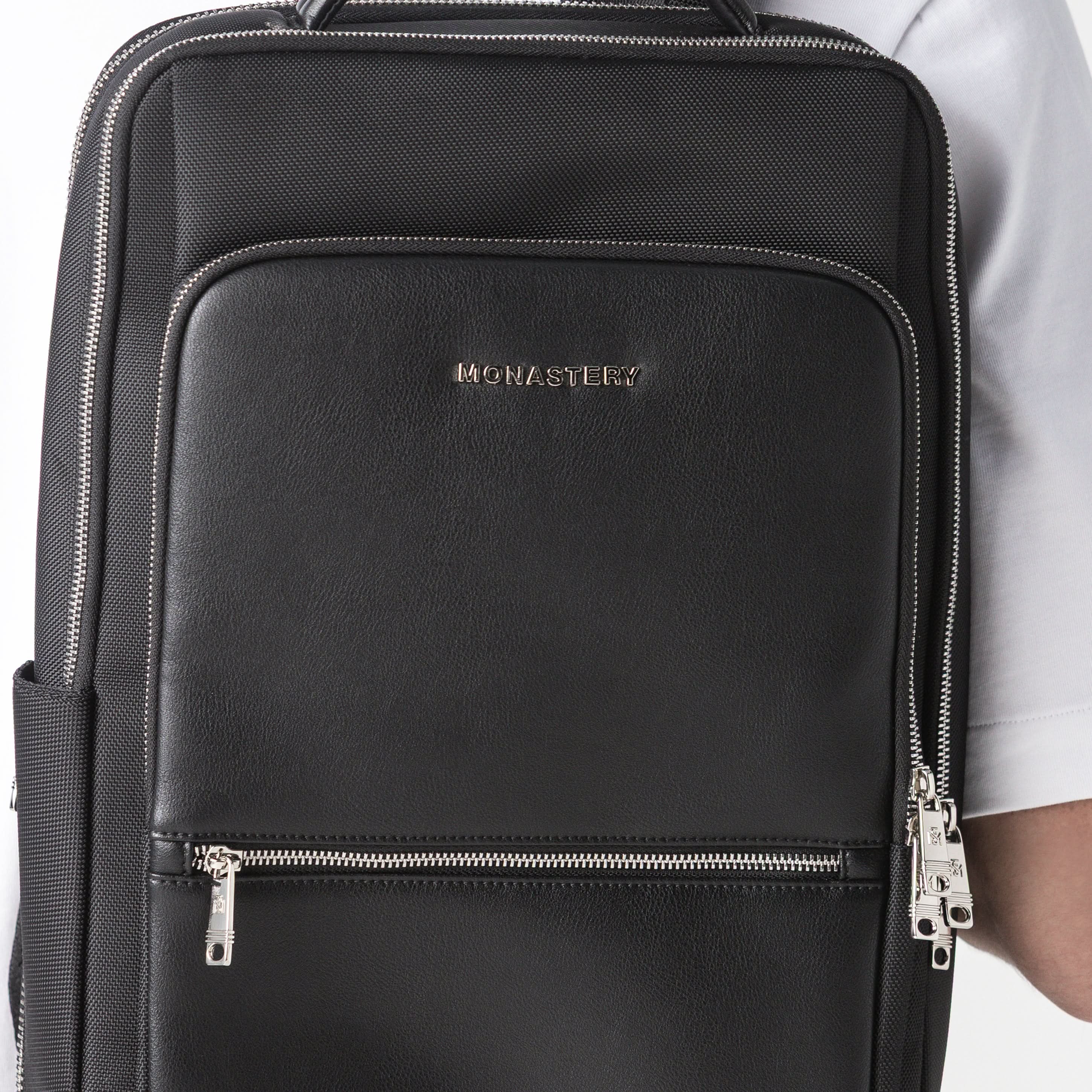 GHOR BACK PACK UNISEX BLACK