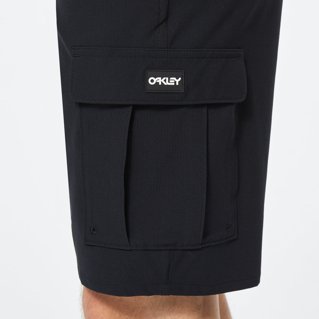 B1B CARGO HYBRID SHORT 21'' / Blackout