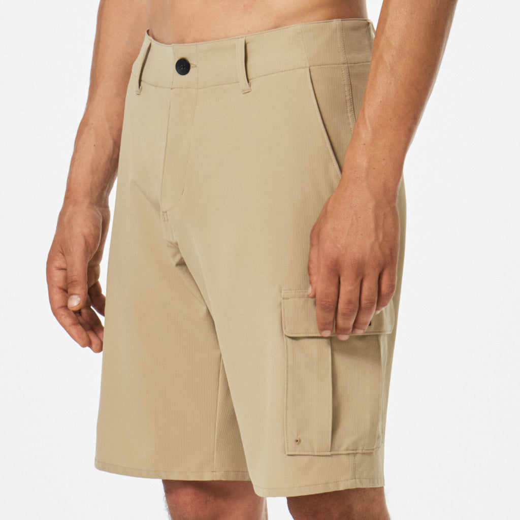 B1B CARGO HYBRID SHORT 21'' / PEBBLE