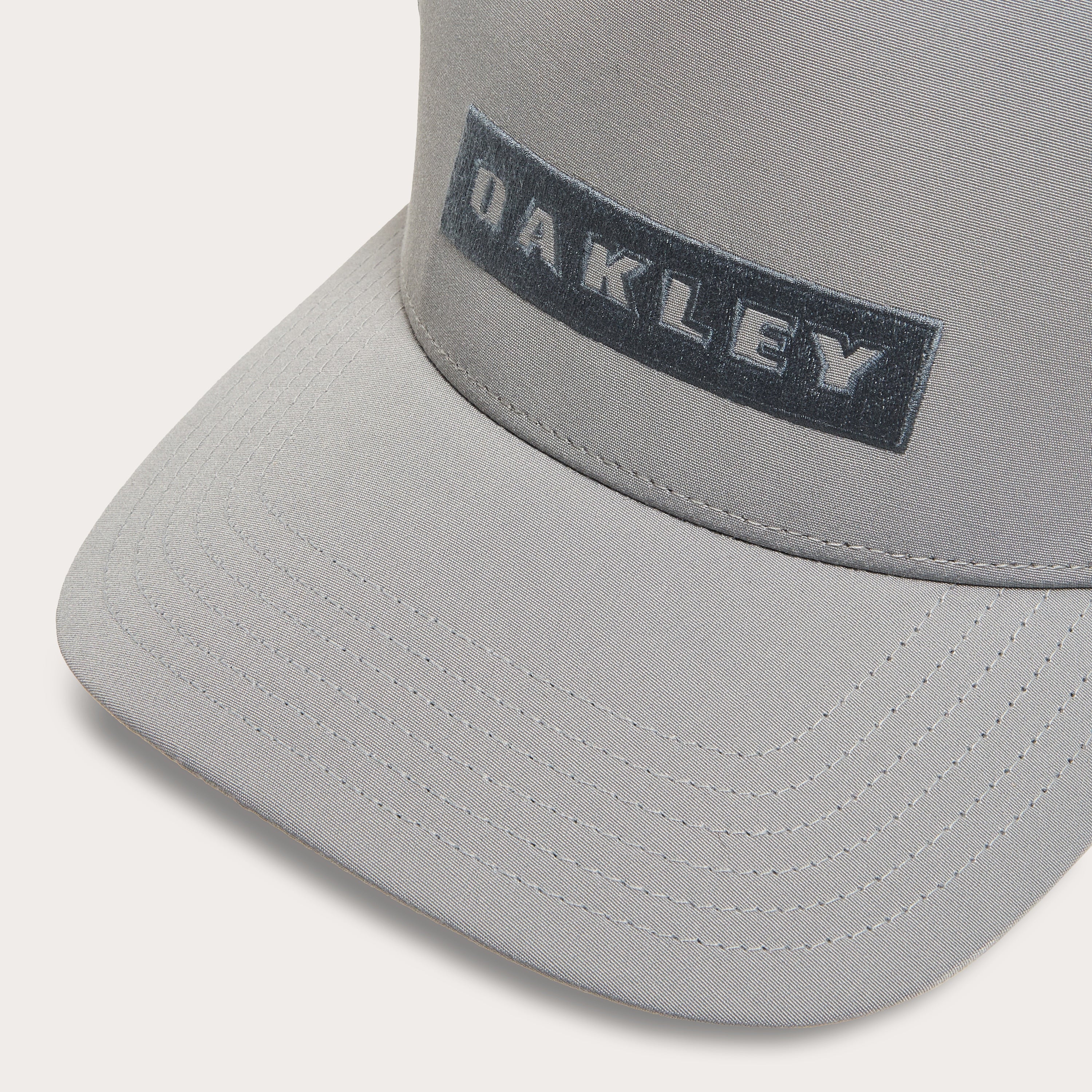 OAKLEY BARK SNAPBACK / Cement