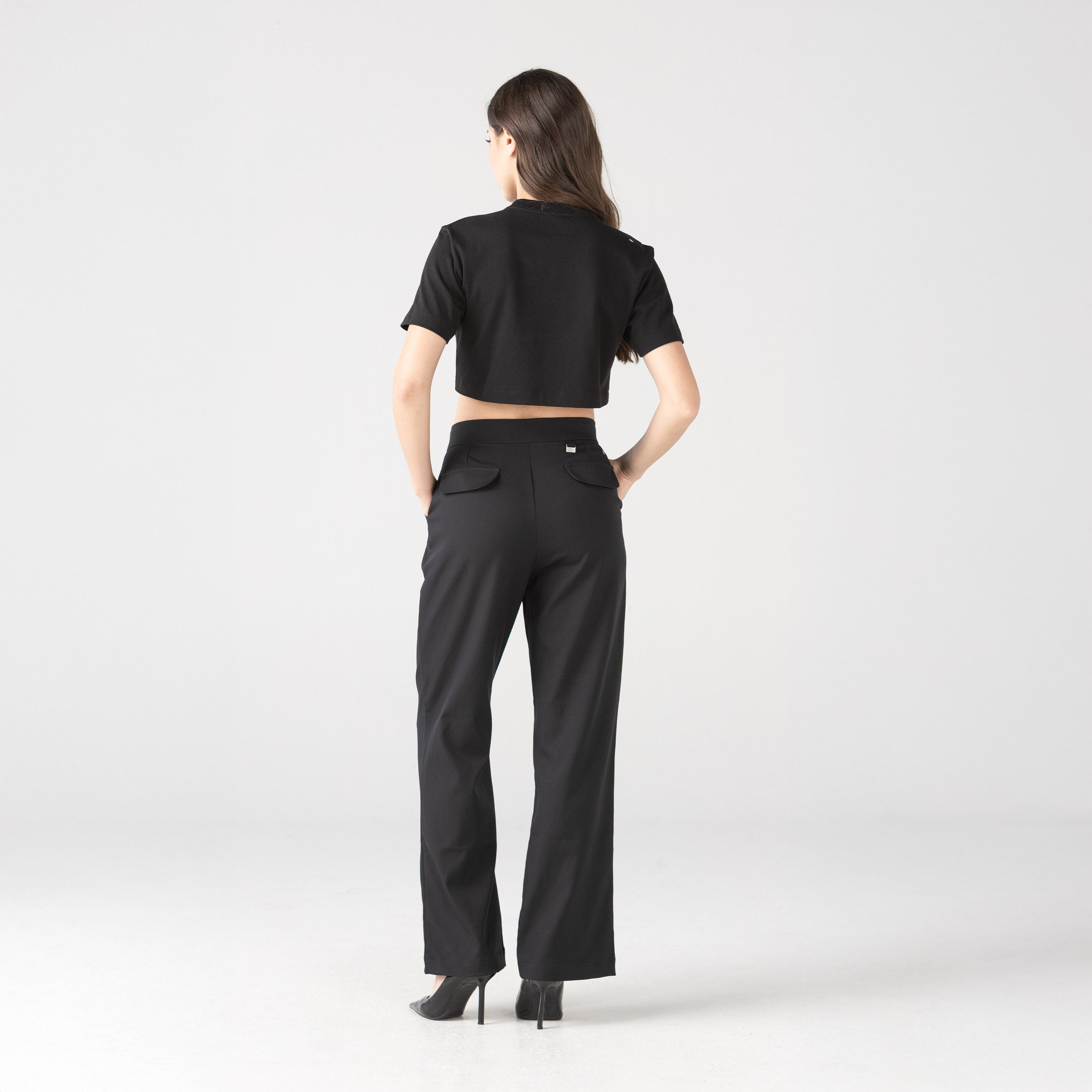 KUBLAI CROP TOP WOMEN BLACK