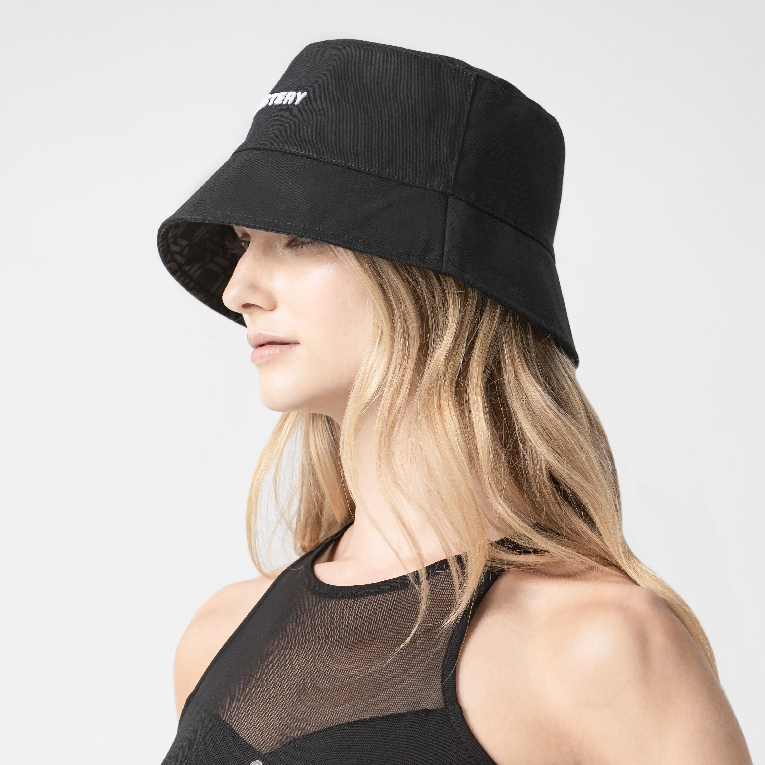 MASSFOR HATUNISEX BLACK U
