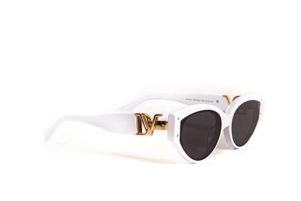DAHLIA WHITE/GOLD W SMOKE LENS