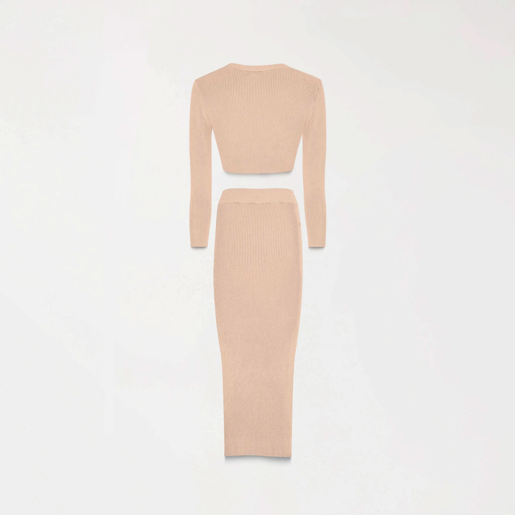 CONJUNTO SOSIE BEIGE OSCURO POSTERIOR - MONASTERY