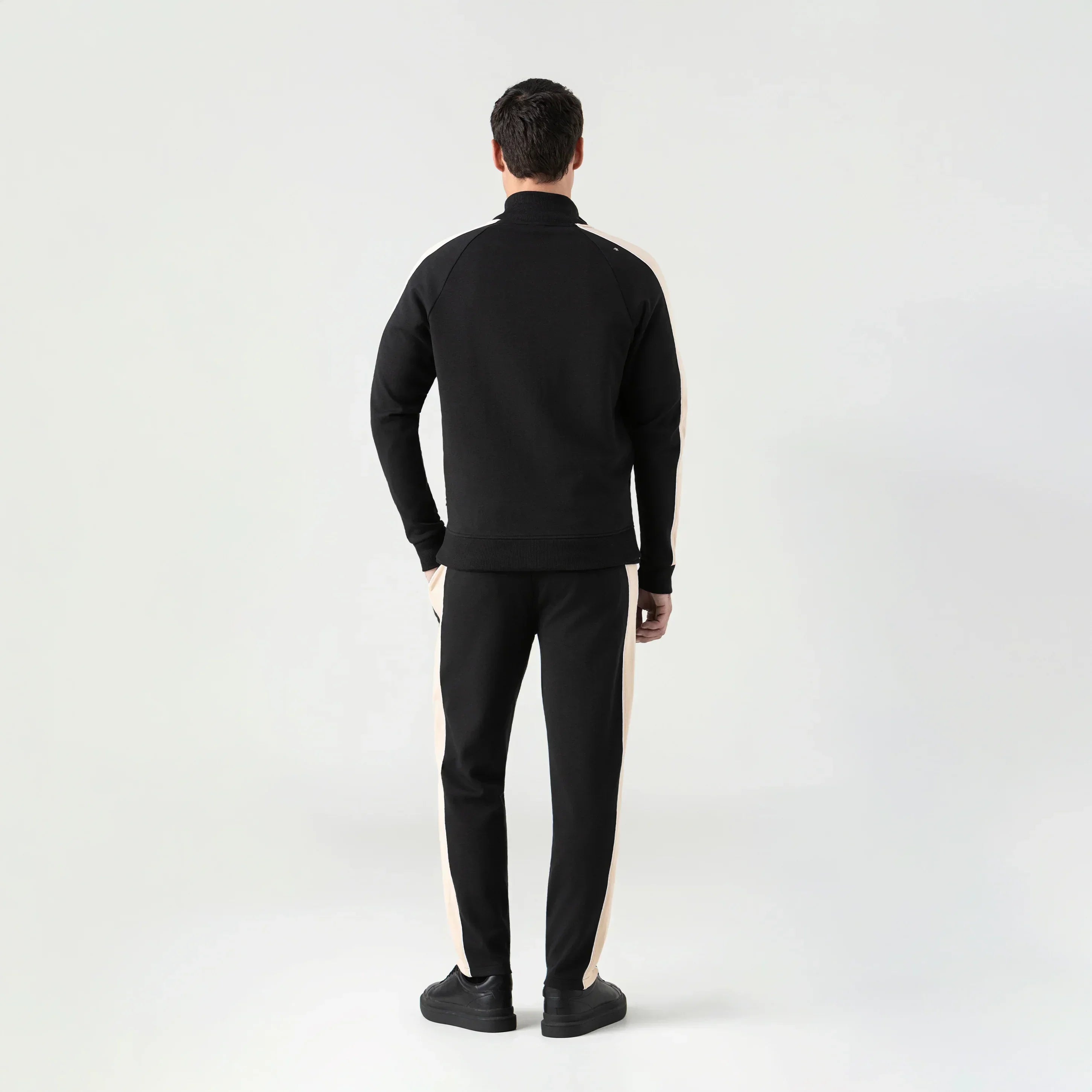 TORMAIN JACKET MEN BLACK/ IRISH CREAM