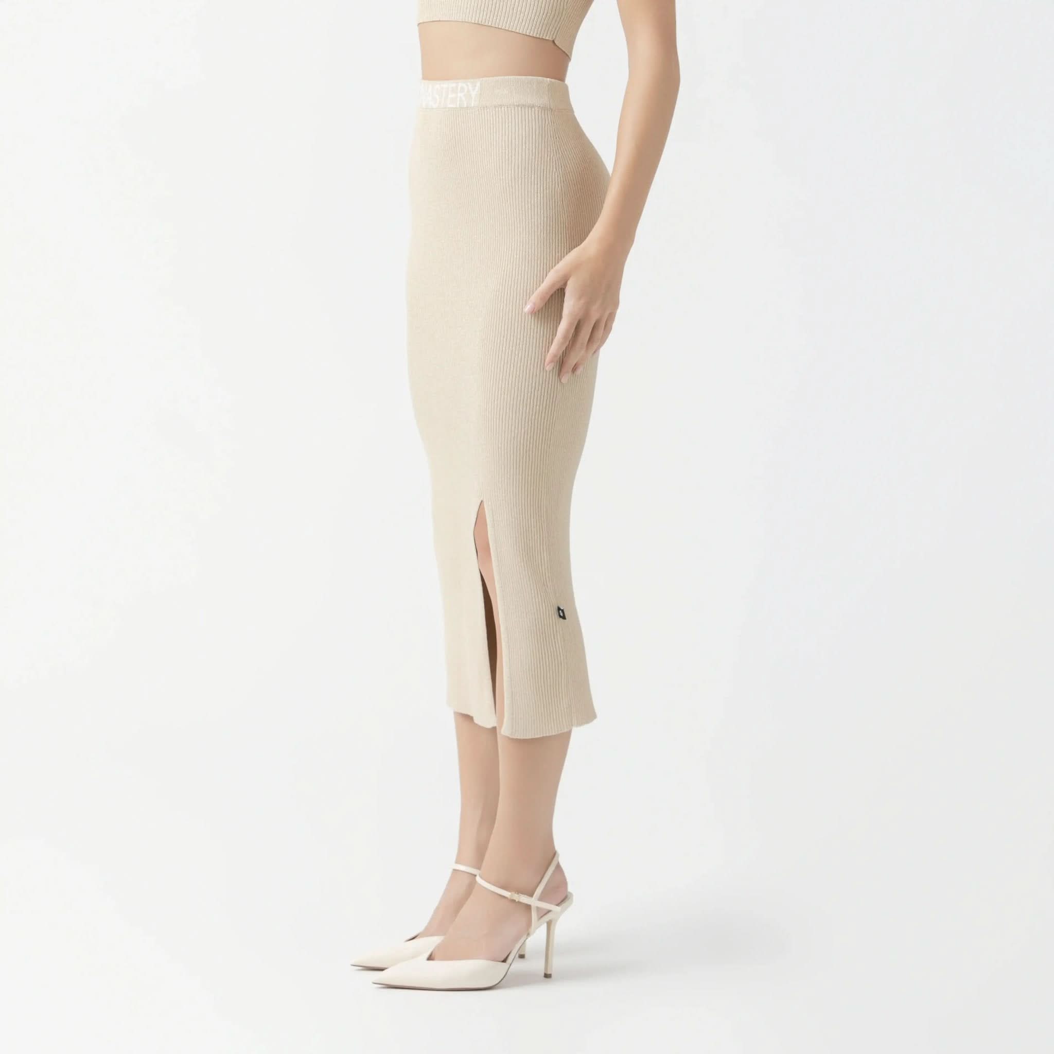 ANISTON SET WOMEN GOLD - Monastery | Tienda Oficial Colombia