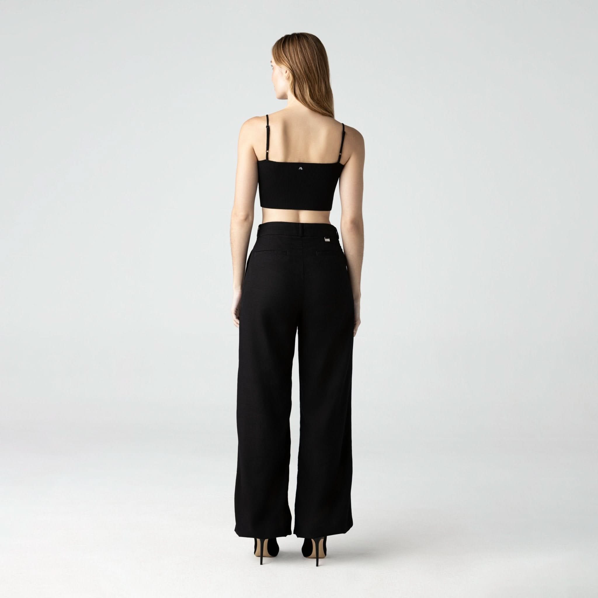 BEZEK PANT WOMEN BLACK - Monastery | Tienda Oficial Colombia