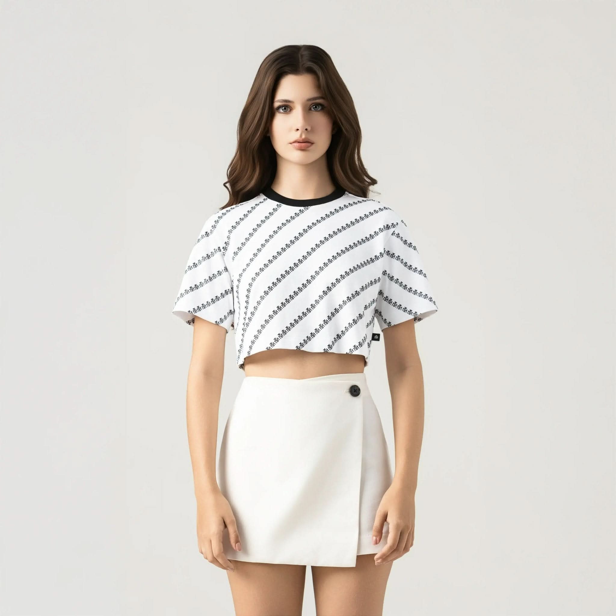 BRITANIA CROP TOP WOMEN WHITE - Monastery | Tienda Oficial Colombia
