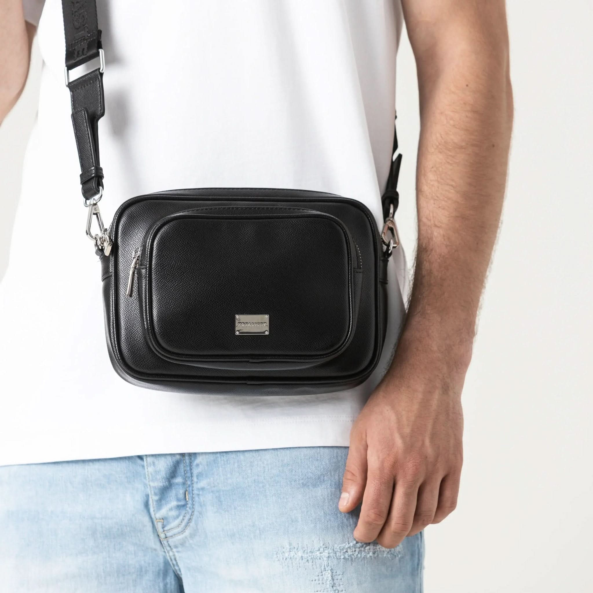 CALEB FANNY PACK MEN BLACK - Monastery | Tienda Oficial Colombia