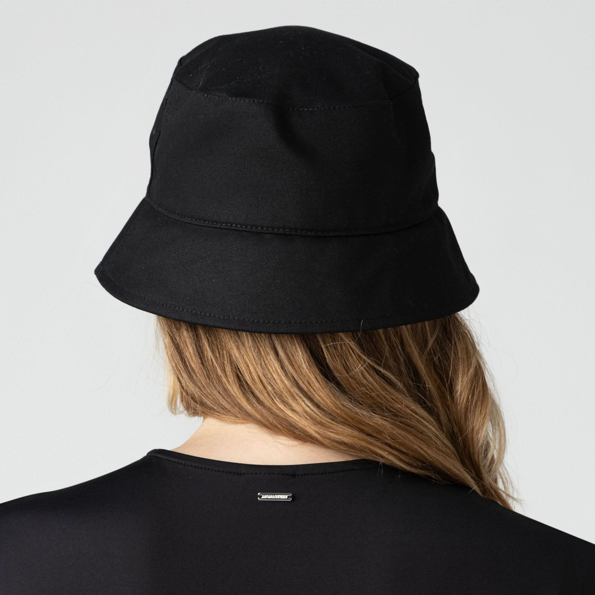 CALISTENES HAT UNISEX BLACK U - Monastery | Tienda Oficial Colombia