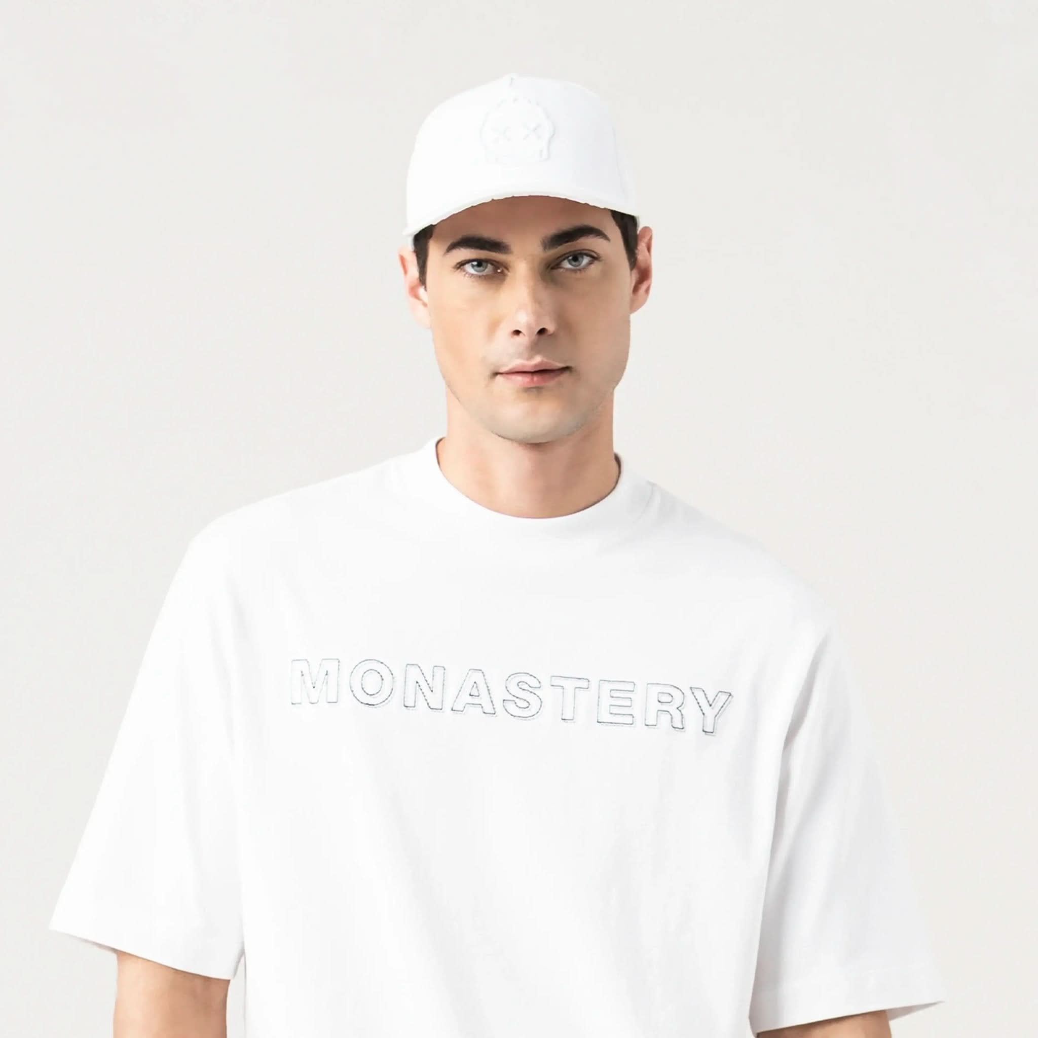CAPONE T - SHIRT OVERSIZED MEN WHITE - Monastery | Tienda Oficial Colombia