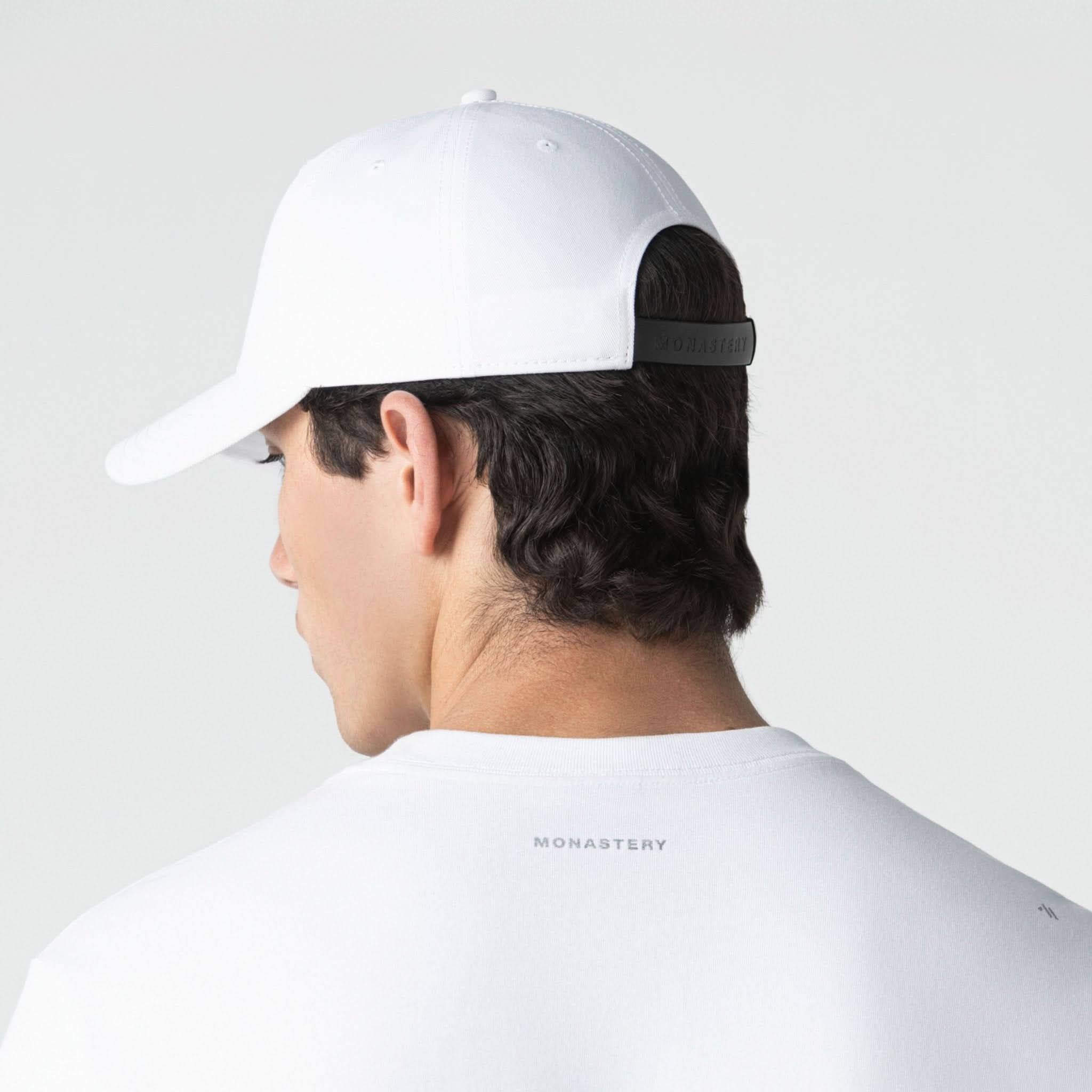 CLARUS CAP UNISEX WHITE U - Monastery | Tienda Oficial Colombia