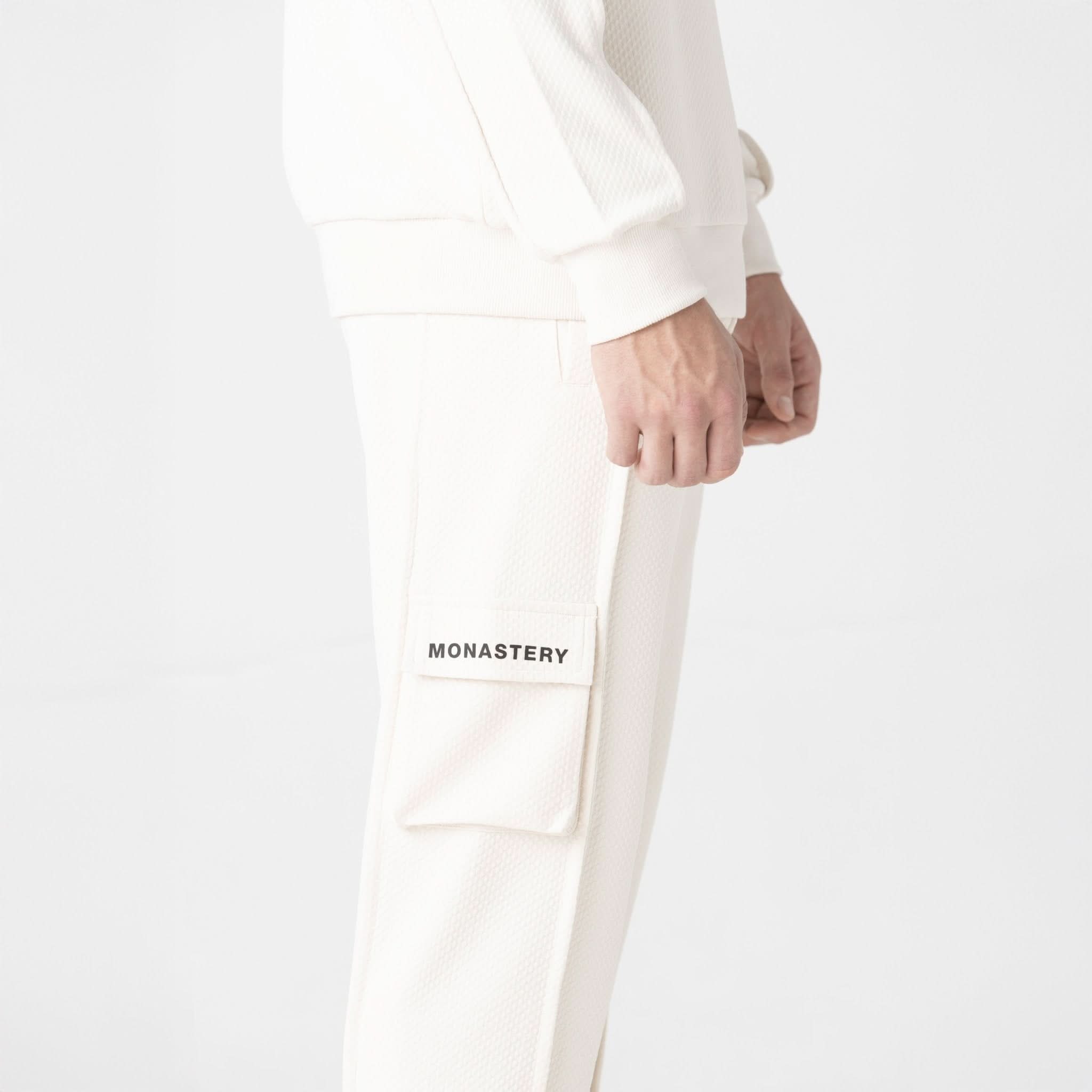 KITH JOGGER MEN WHITE ASPARAGUS - Monastery | Tienda Oficial Colombia