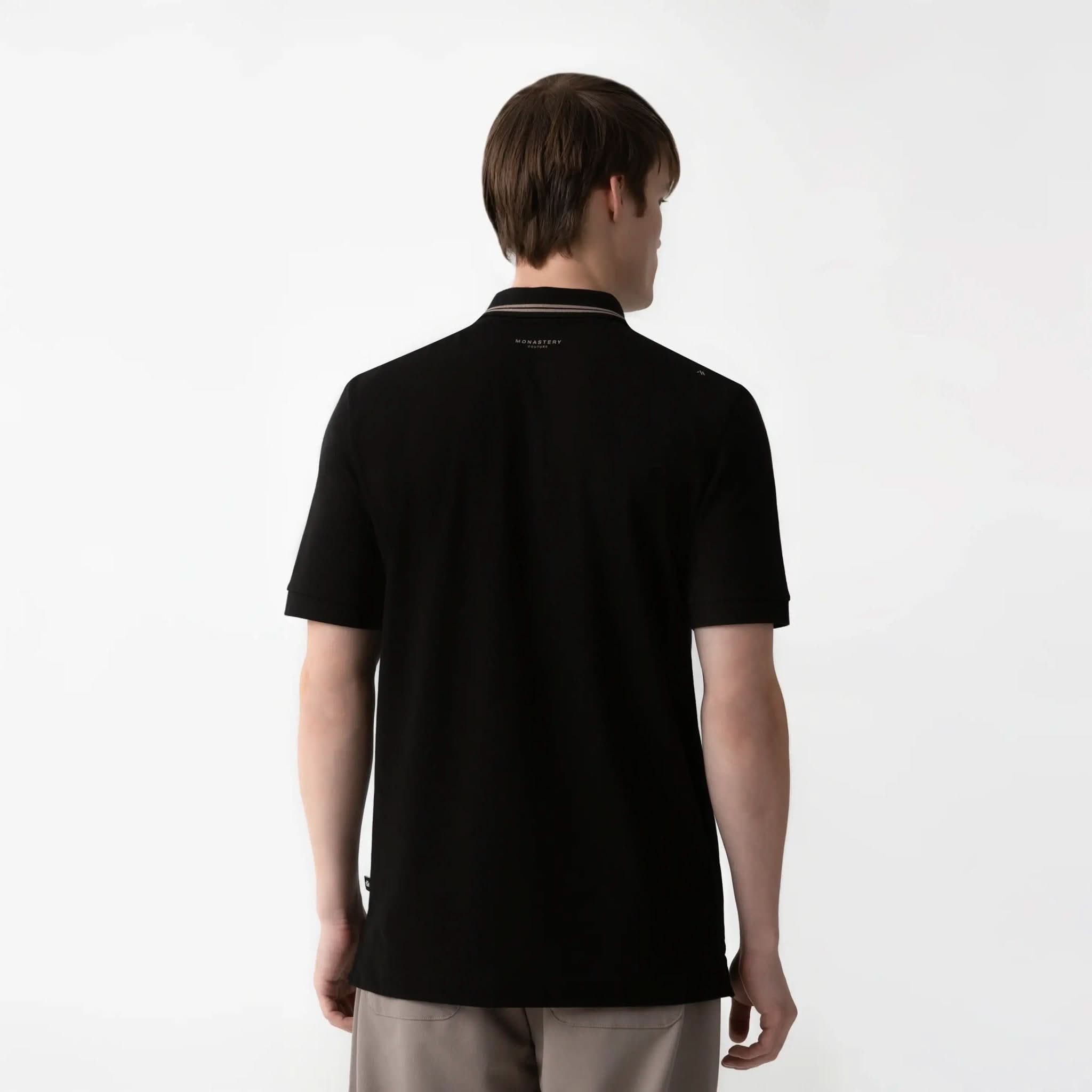 KORION POLO MEN BLACK - Monastery | Tienda Oficial Colombia