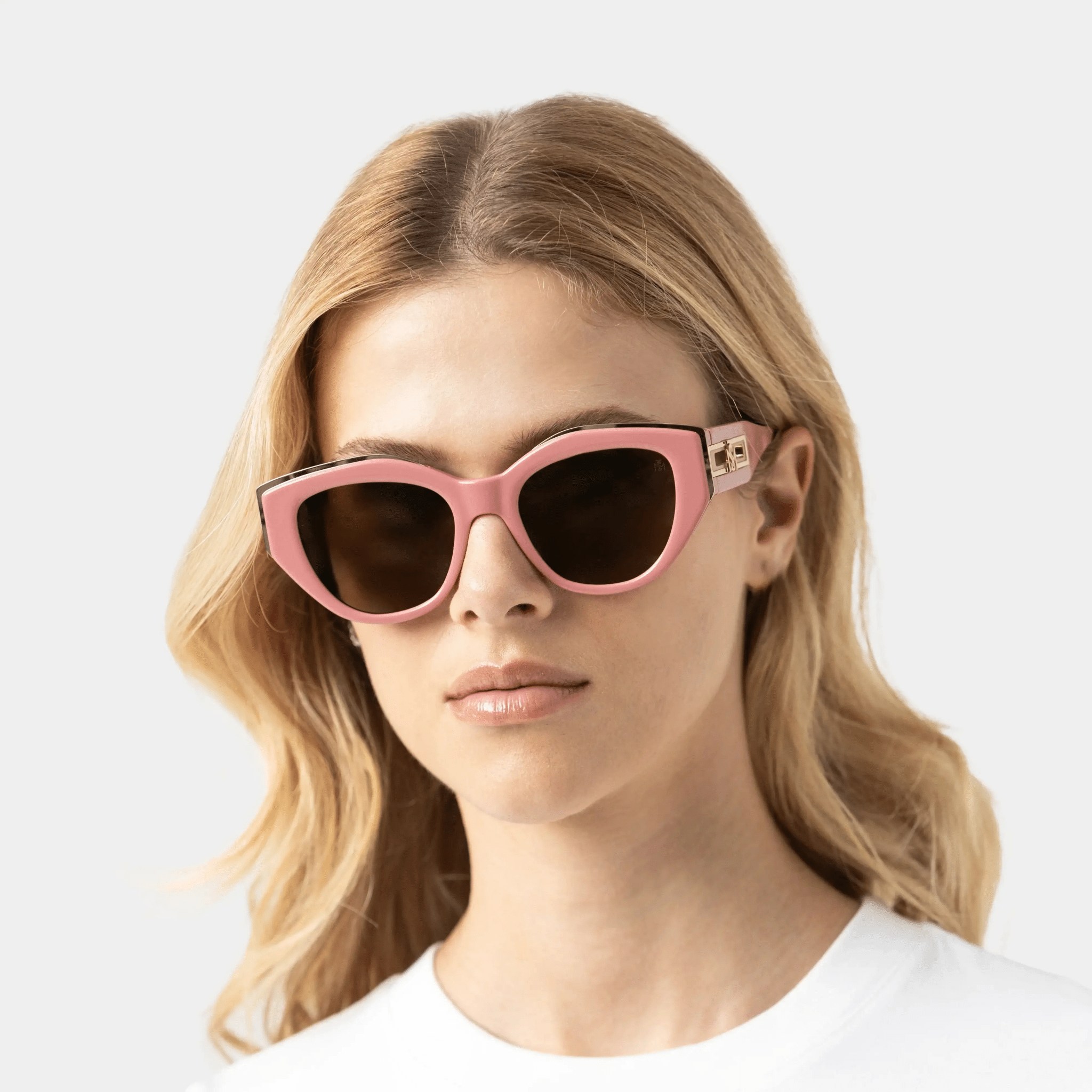 MAIA ROSE SHINY GOLD SOLID BROWN - Monastery | Tienda Oficial Colombia