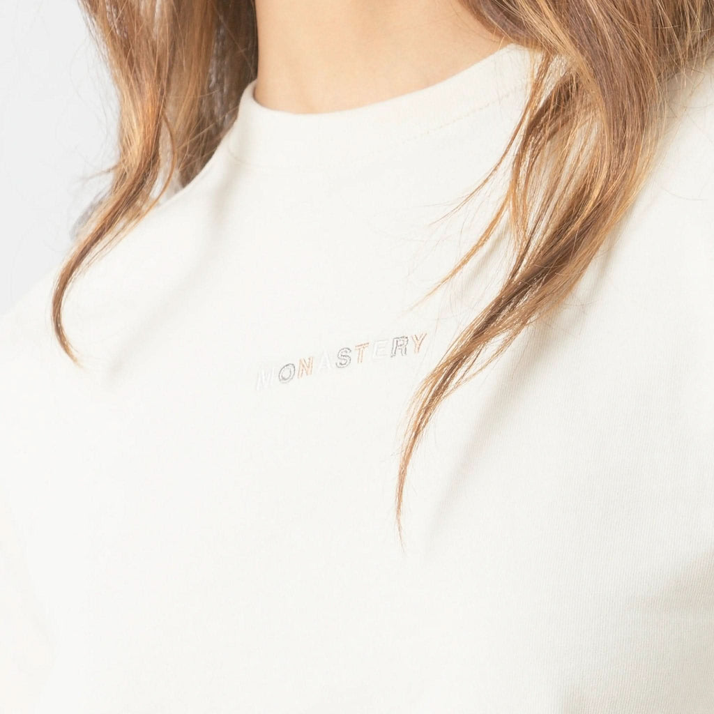 MED CROP TOP WOMEN WHITE ASPARAGUS - Monastery | Tienda Oficial Colombia