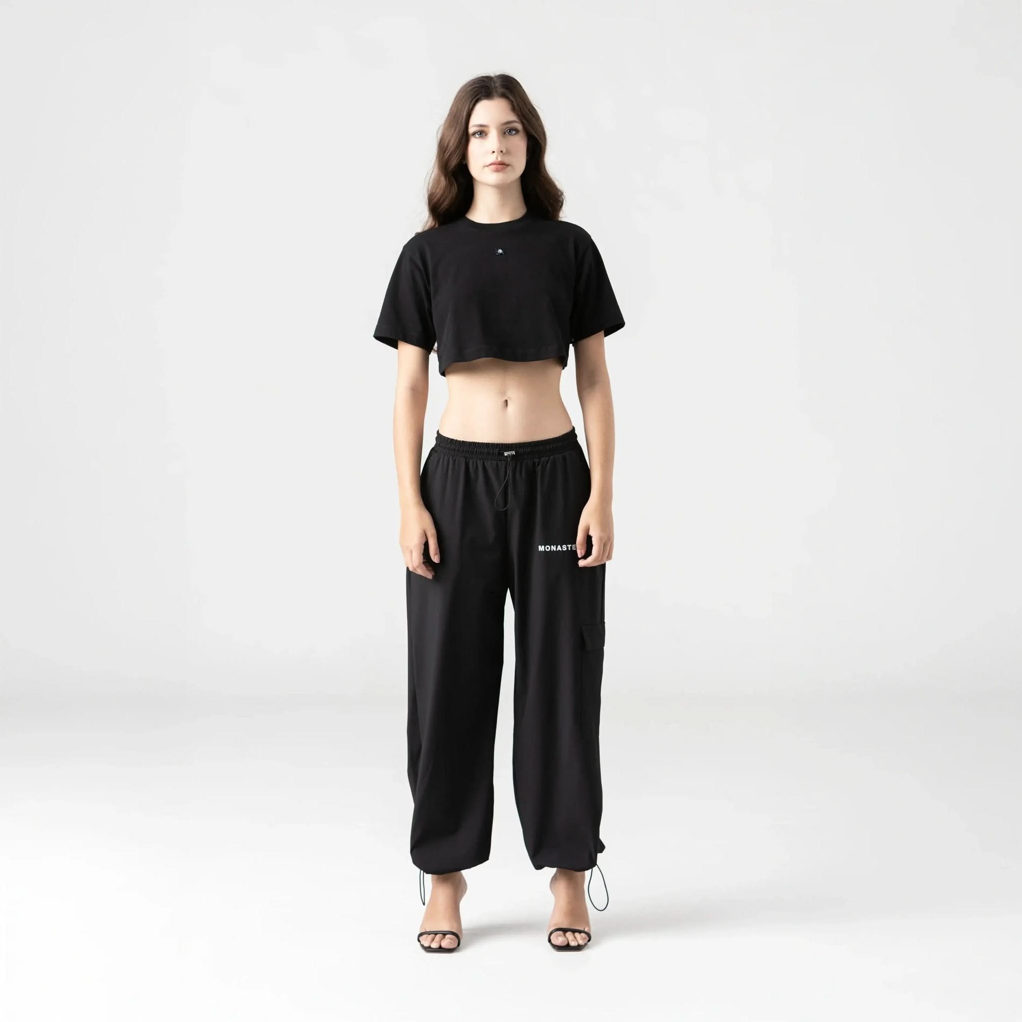 NAIA CROP TOP WOMEN BLACK - Monastery | Tienda Oficial Colombia