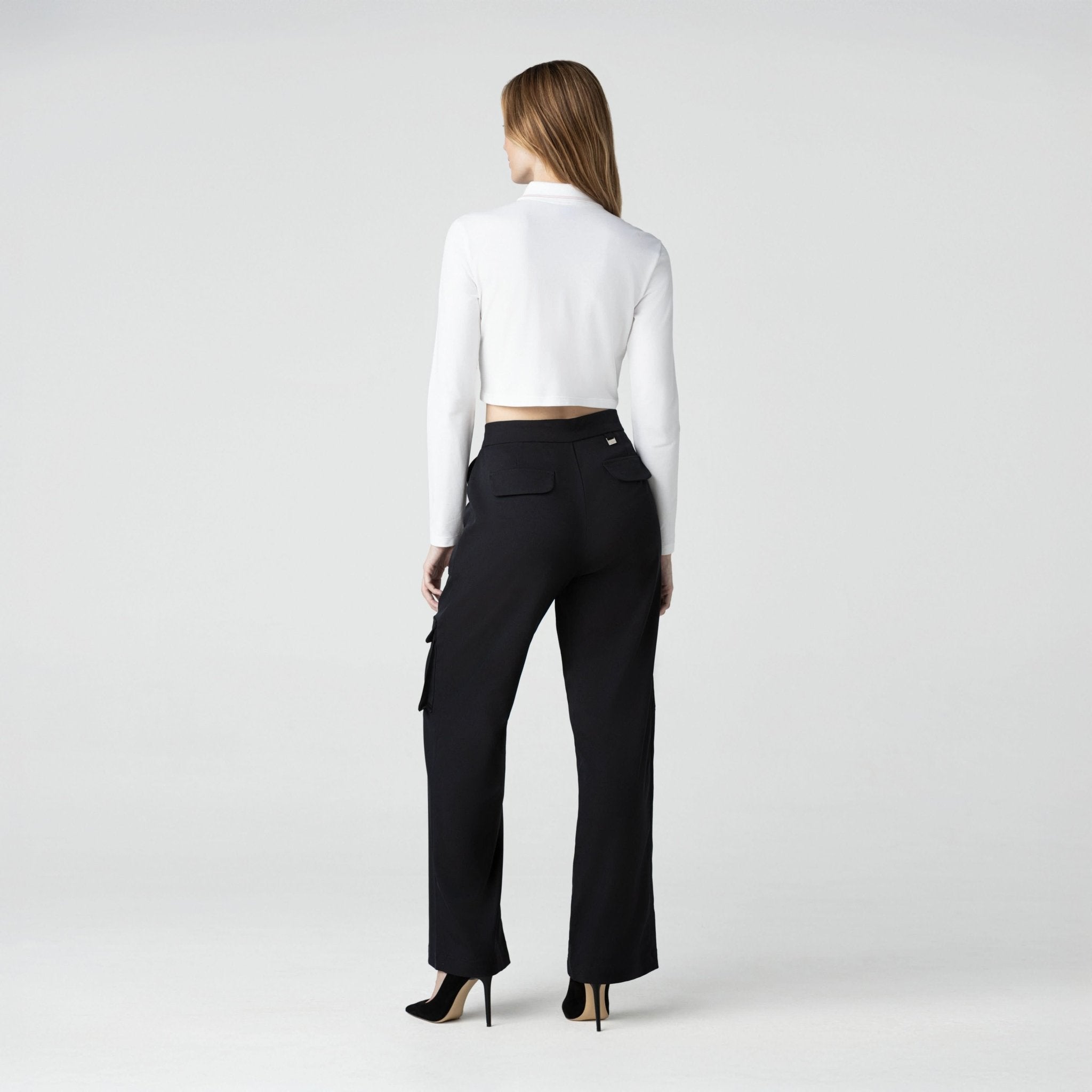NINKIA CROP TOP WOMEN WHITE - Monastery | Tienda Oficial Colombia
