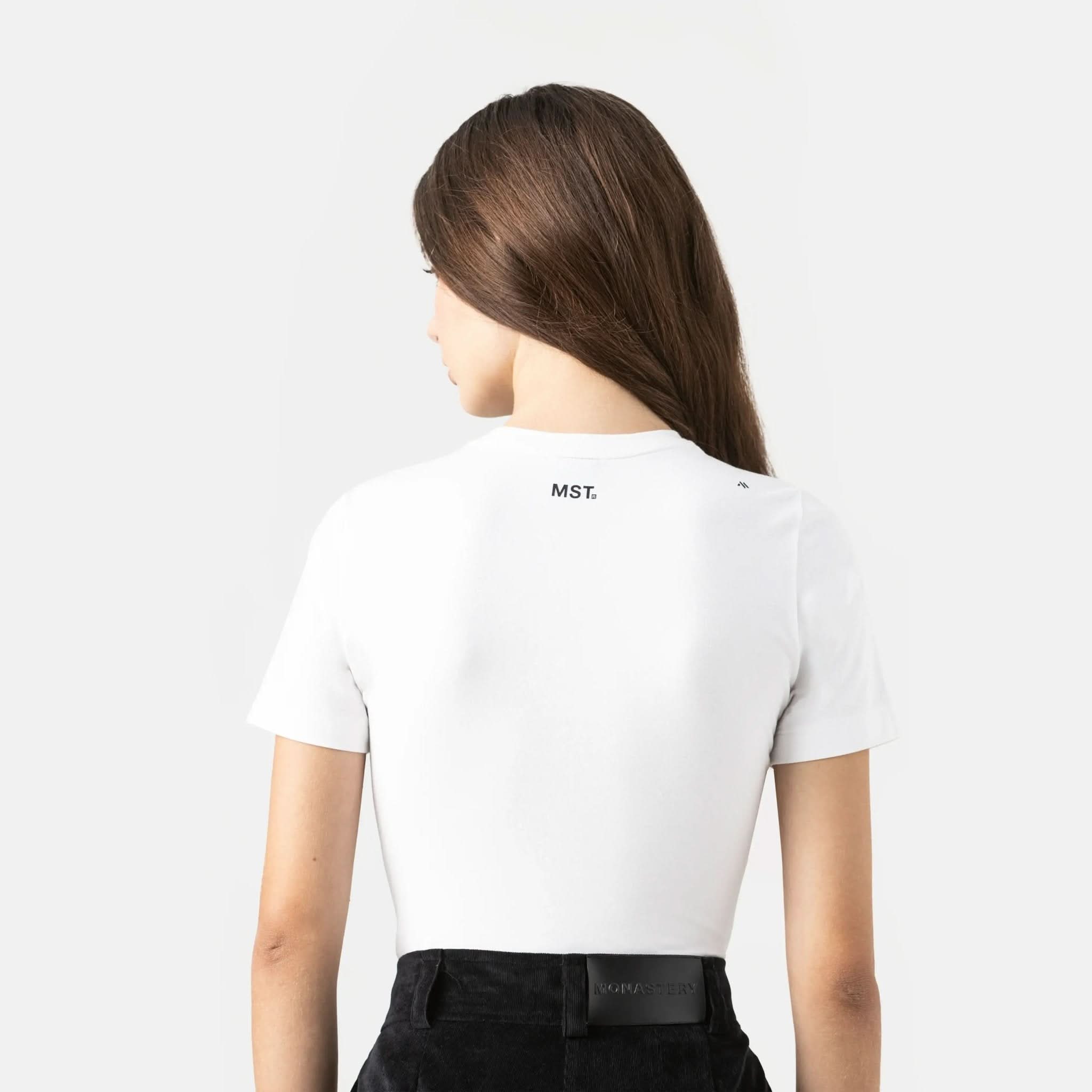 QUINNIE T - SHIRT WOMEN WHITE - Monastery | Tienda Oficial Colombia