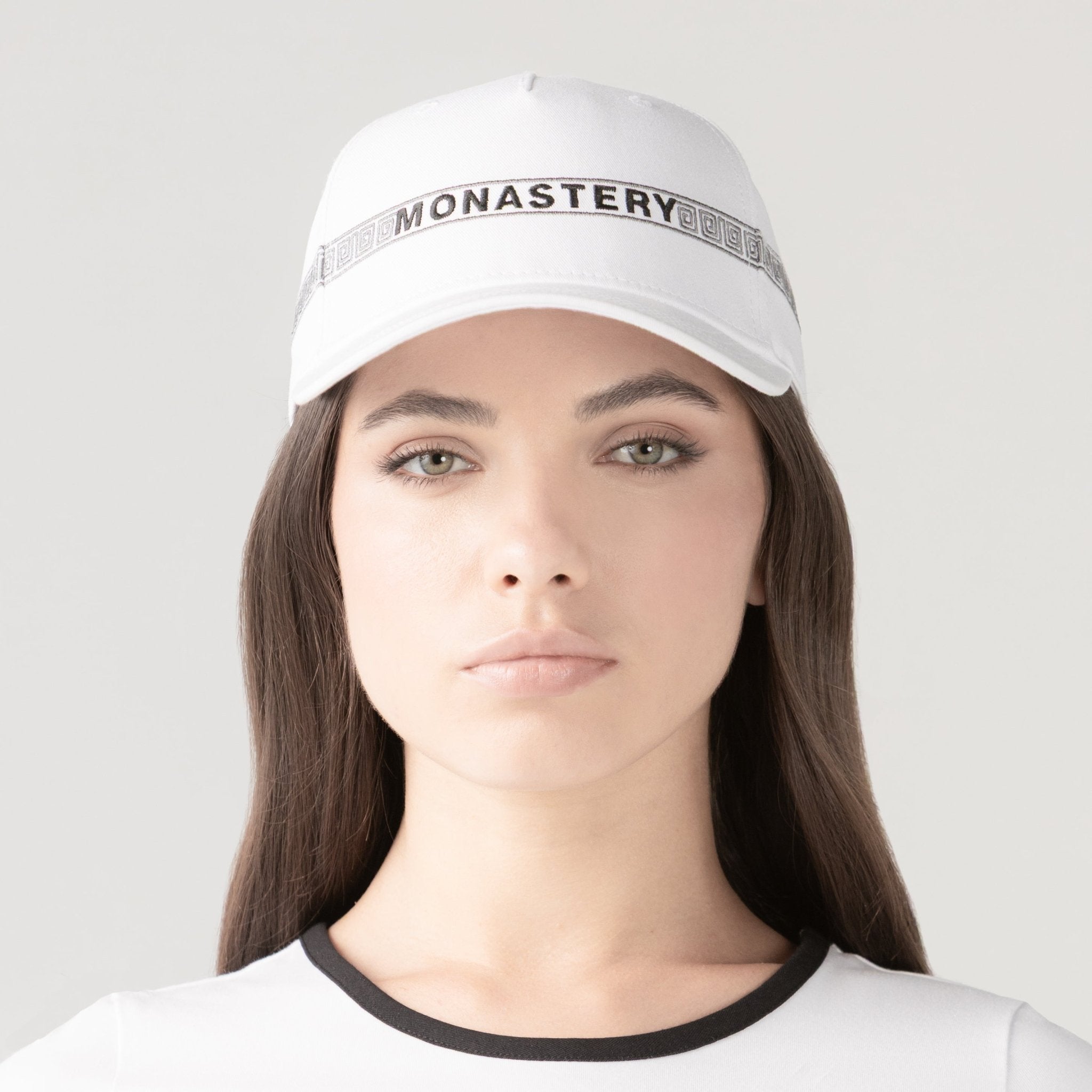 SPIRO CAP UNISEX WHITE - Monastery | Tienda Oficial Colombia