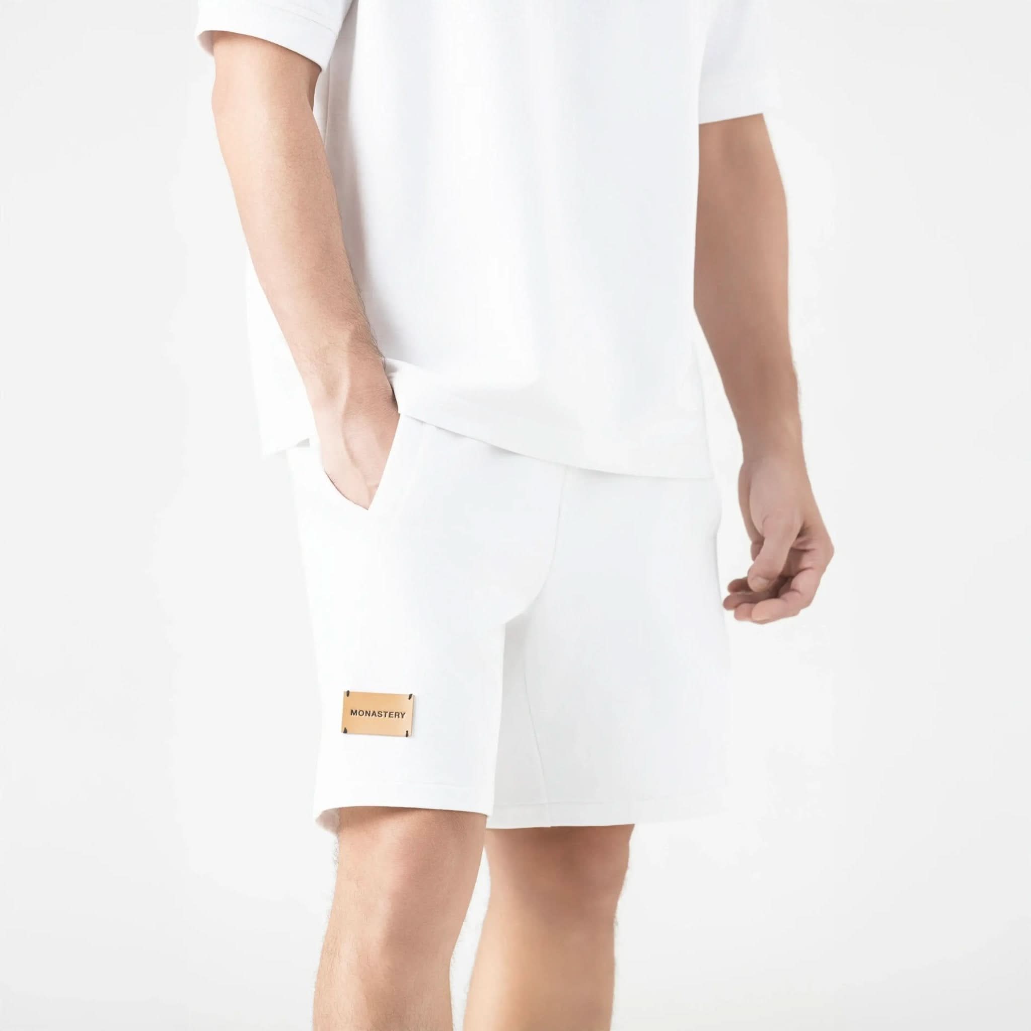 VIKRANT BURDA SHORT MEN WHITE - Monastery | Tienda Oficial Colombia