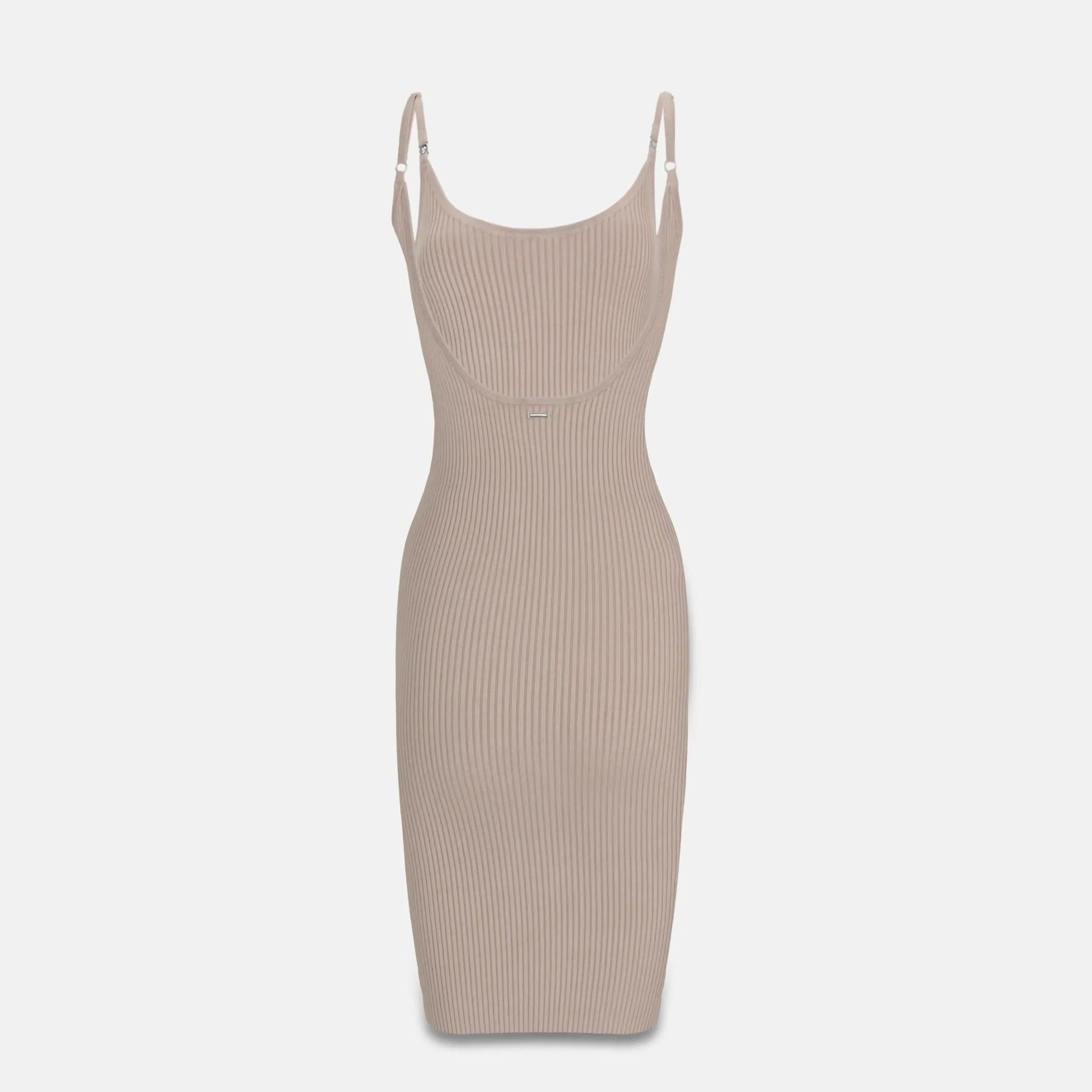 VODIANOVA DRESS WOMEN IRISH CREAM - Monastery | Tienda Oficial Colombia