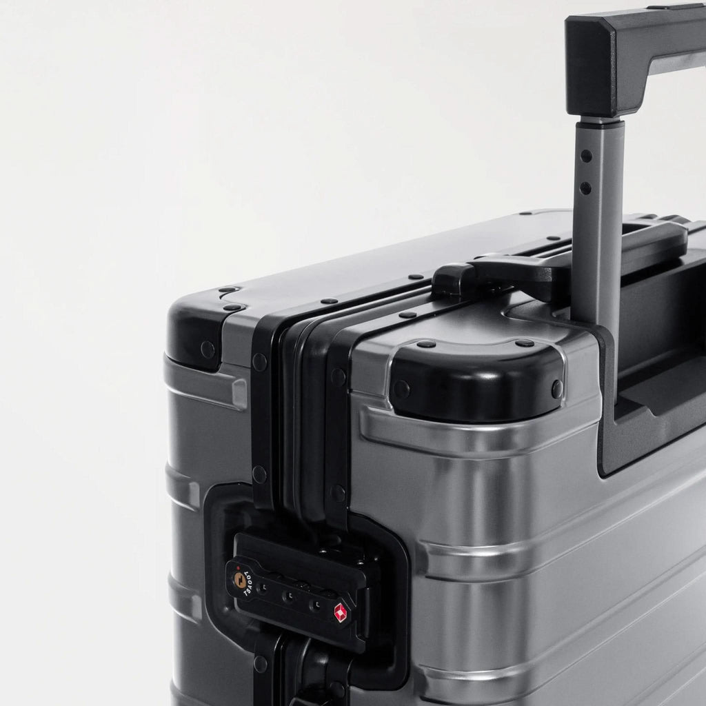 VOGNAR LUGGAGE UNISEX GRAY - Monastery | Tienda Oficial Colombia