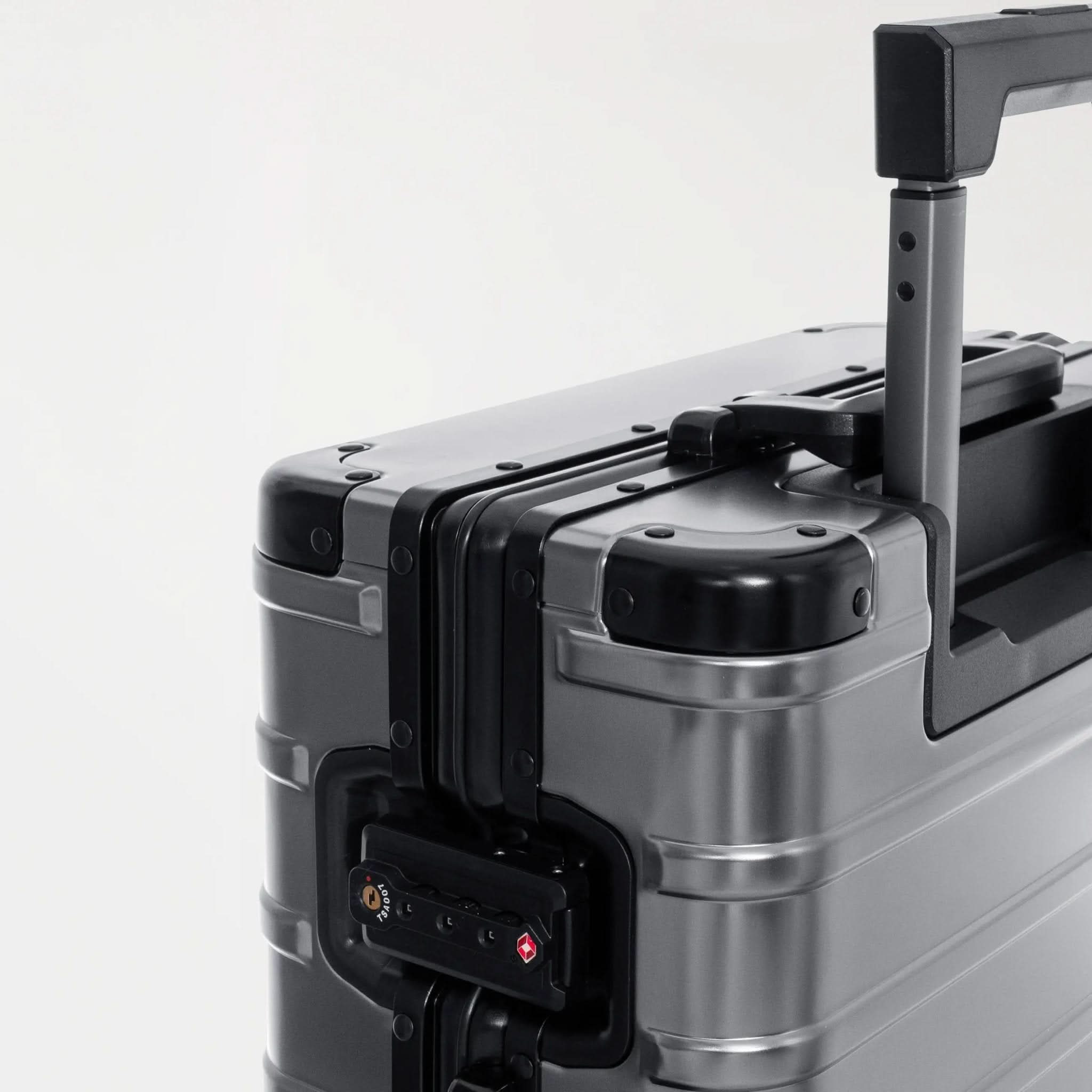 VOGNAR LUGGAGE UNISEX GRAY - Monastery | Tienda Oficial Colombia