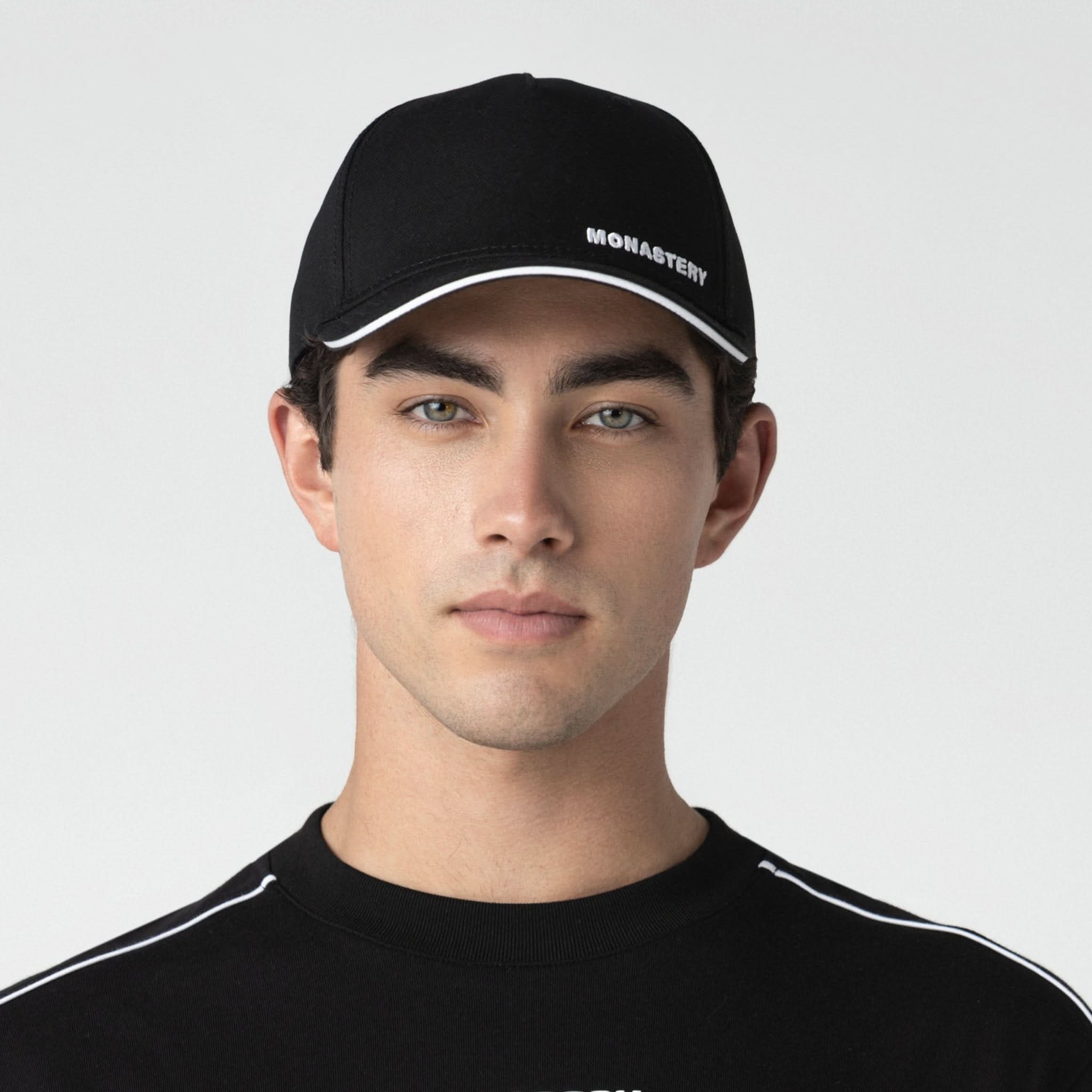 YANNI CAP UNISEX BLACK U - Monastery | Tienda Oficial Colombia